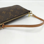 Louis Vuitton Pochette Handbag Monogram — view 5