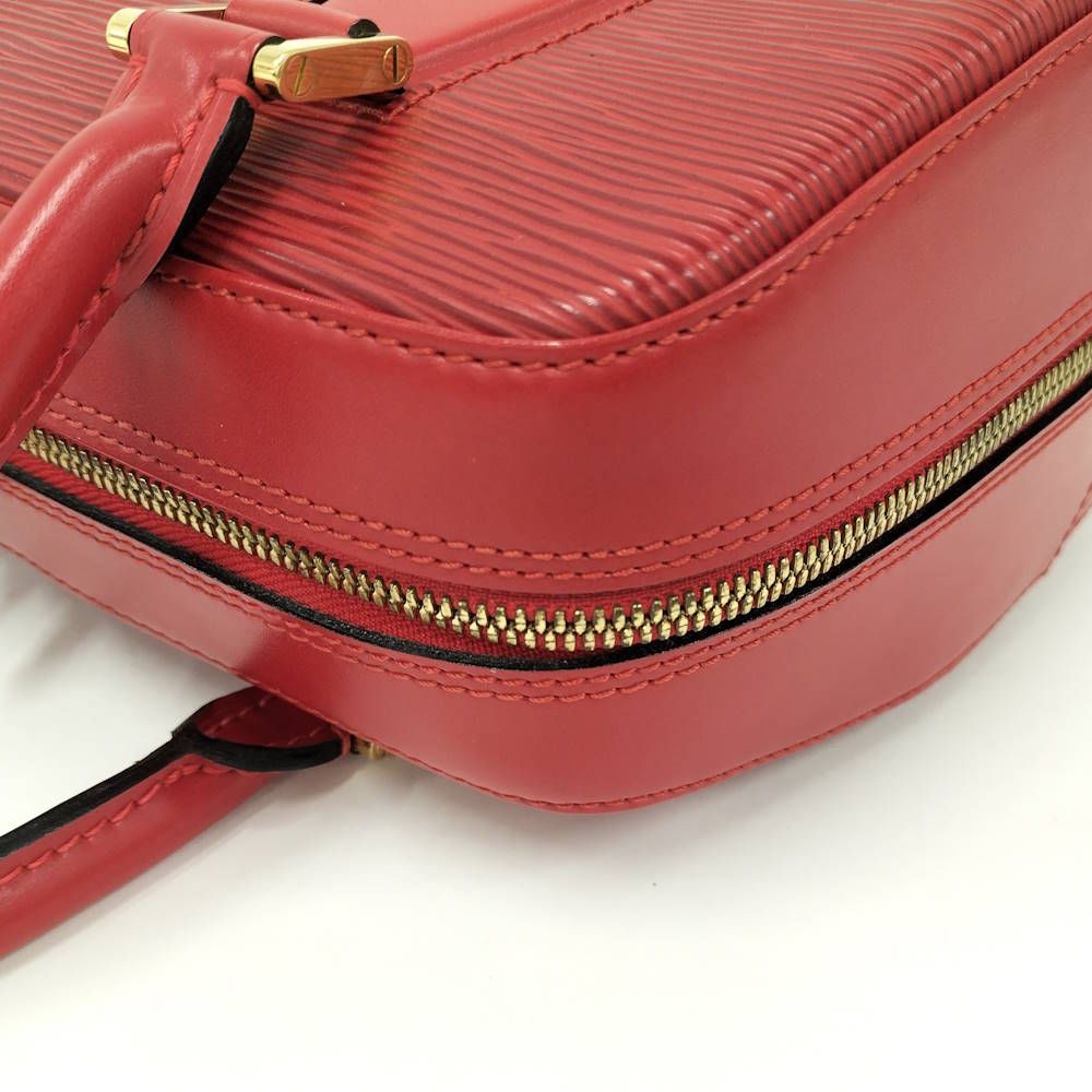 Louis Vuitton Blanc Handbag Epi Leather Red — view 5