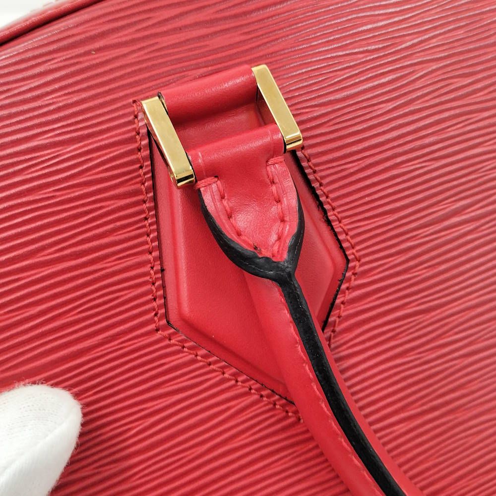 Louis Vuitton Blanc Handbag Epi Leather Red — view 6