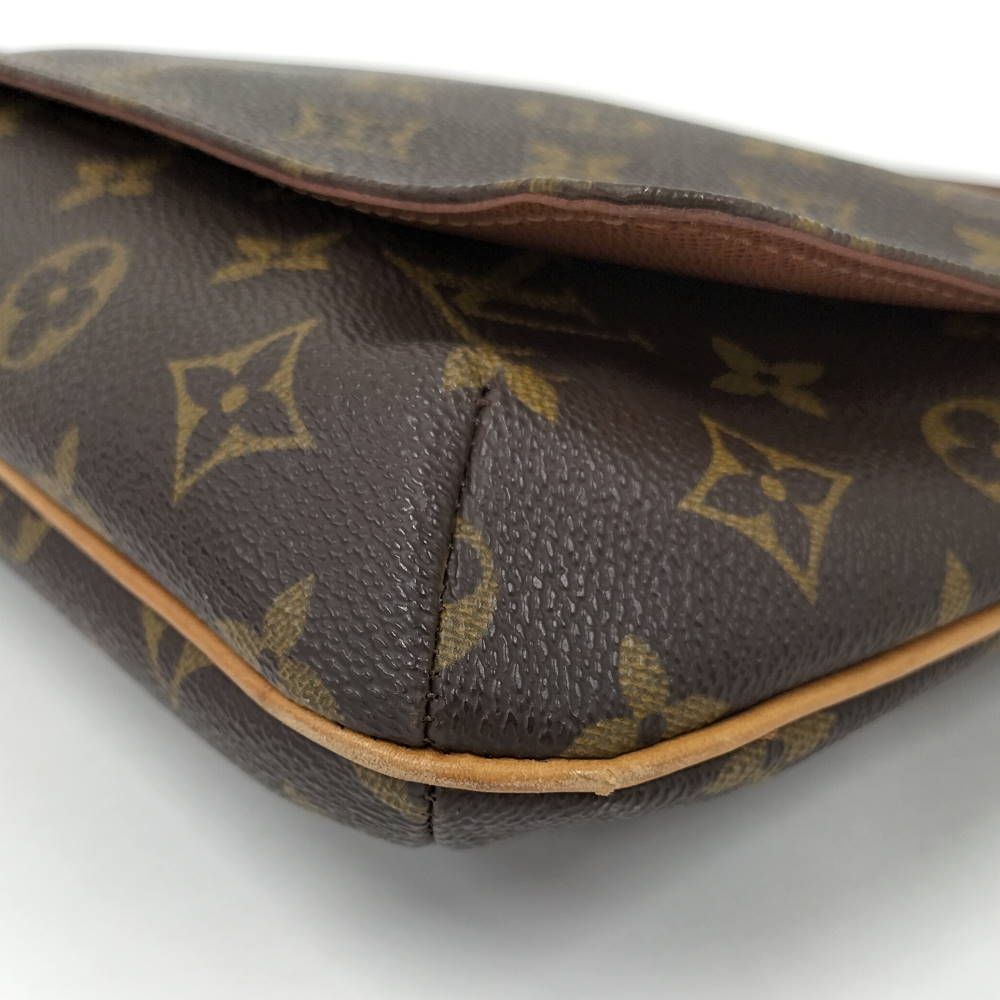 Louis Vuitton Musette Tango Shoulder Bag Monogram Short Strap — view 3