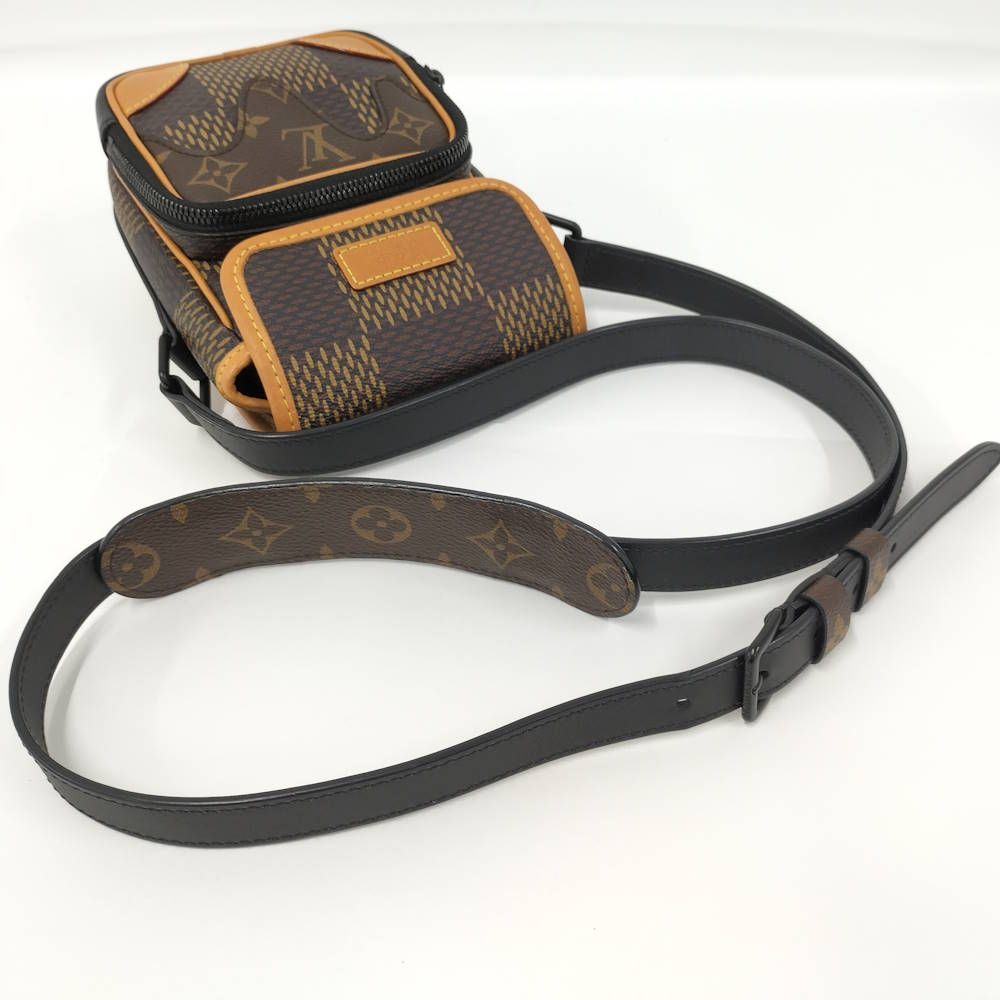 Louis Vuitton Amazon Messenger Collaboration Damier Giant Shoulder Bag — view 6
