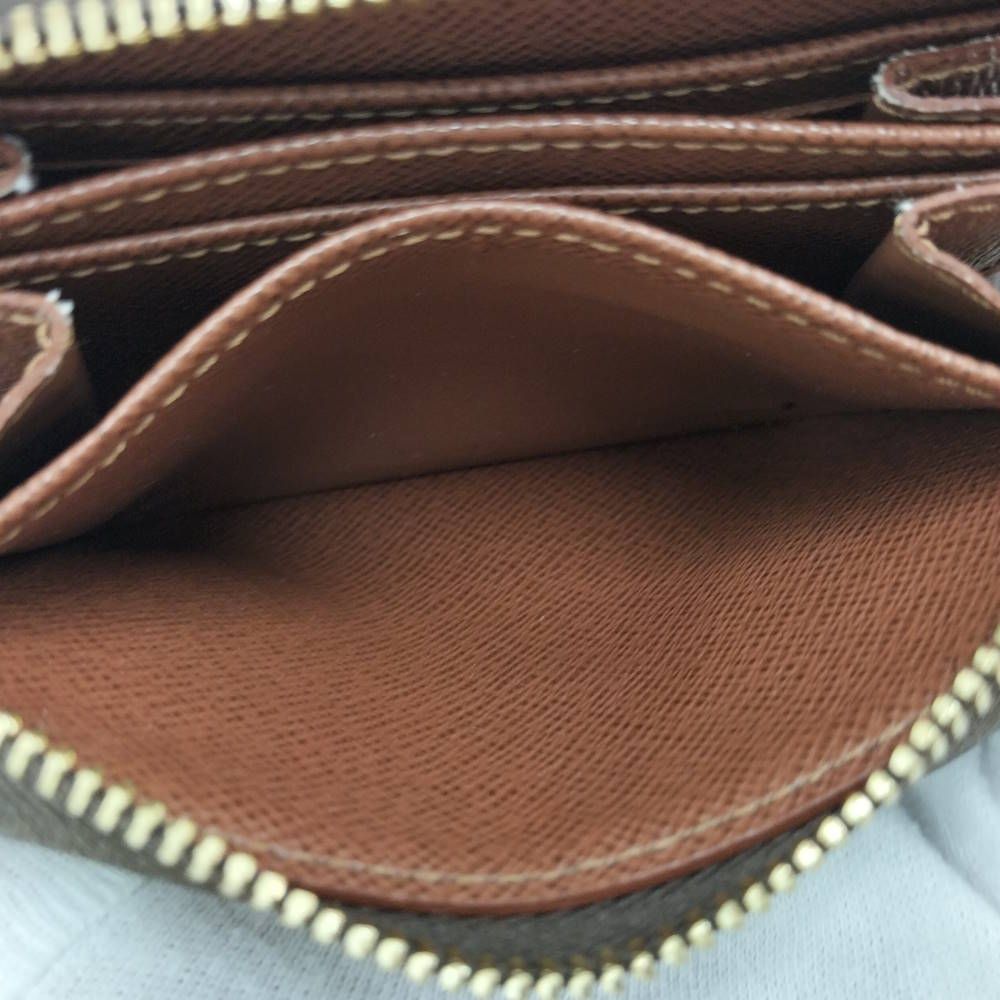 Louis Vuitton Zippy Coin Purse Monogram — view 9