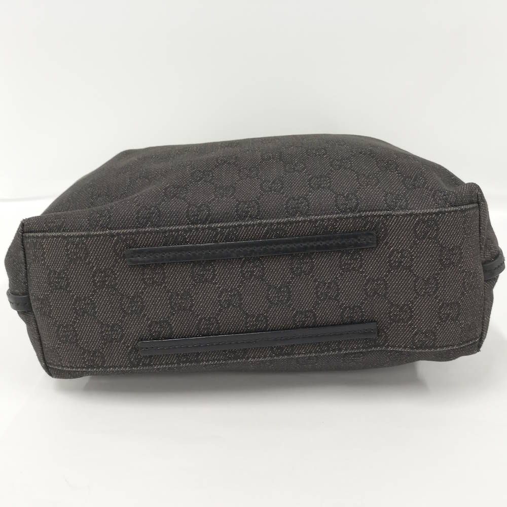 Gucci Shoulder Bag GG Canvas Black — view 4