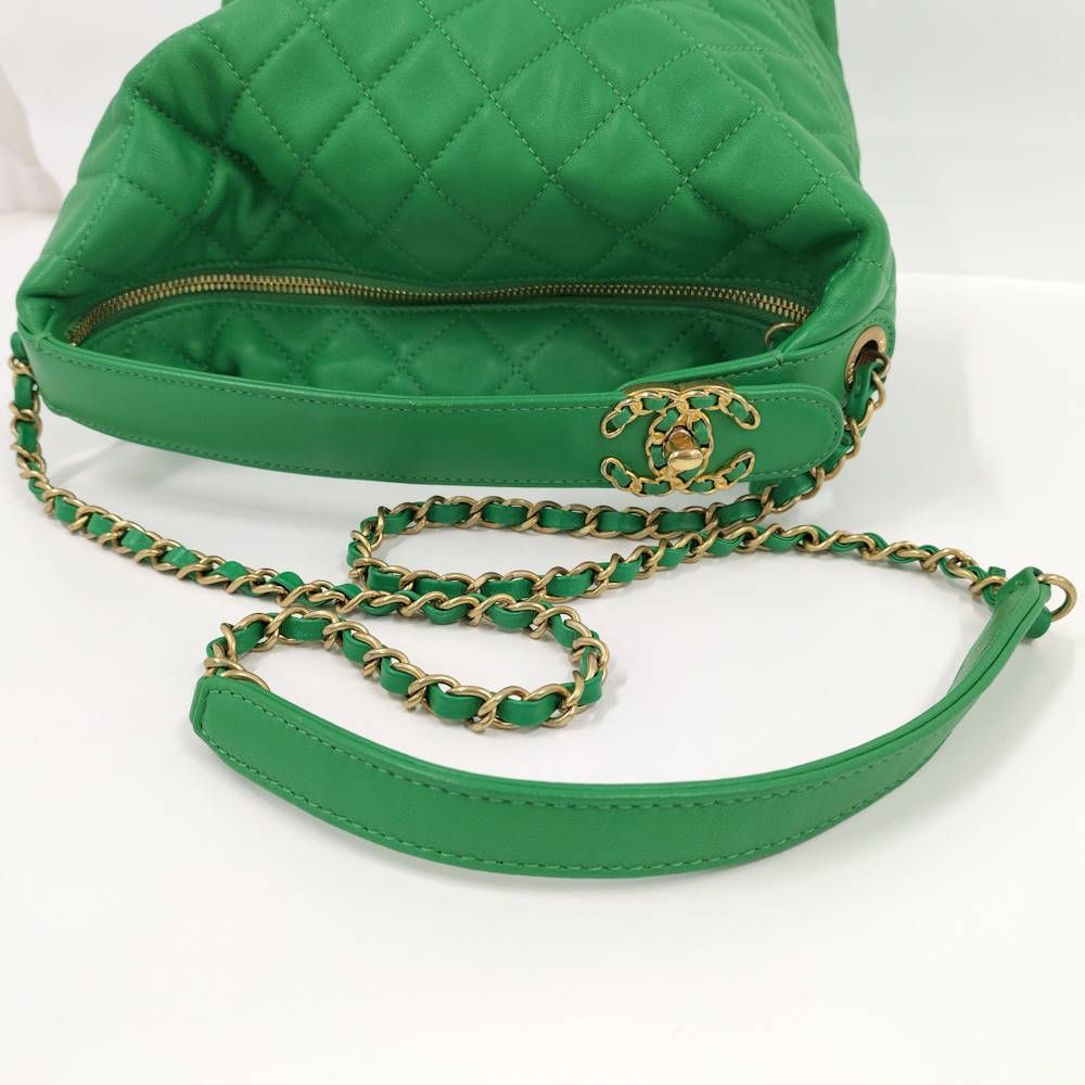 Chanel Hobo 2-Way Shoulder Bag Quilted Lambskin Leather Green — view 4