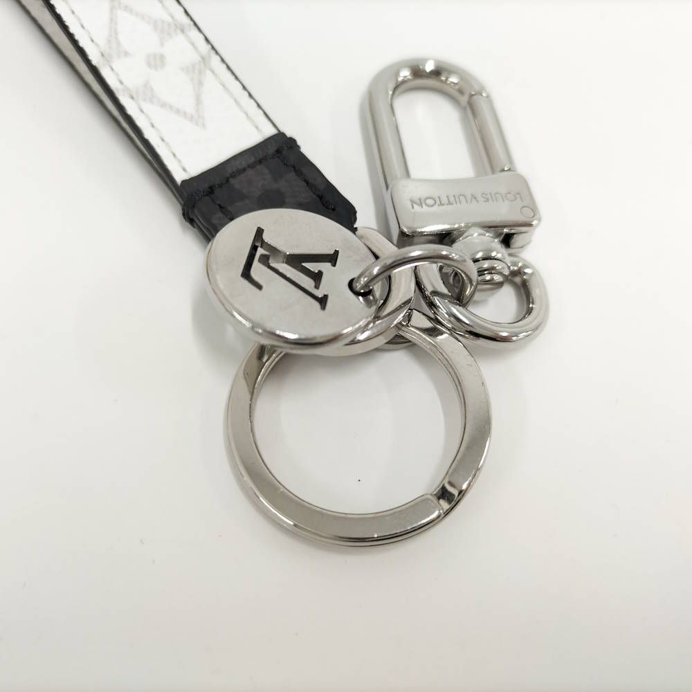 Louis Vuitton Key Holder Dragonne Monogram White Silver — view 6