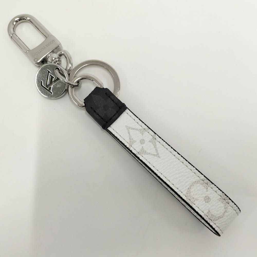 Louis Vuitton Key Holder Dragonne Monogram White Silver — view 2