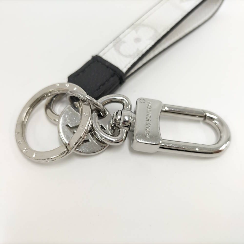 Louis Vuitton Key Holder Dragonne Monogram White Silver — view 4