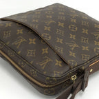 Louis Vuitton Trotteur Boble Shoulder Bag Monogram — view 3