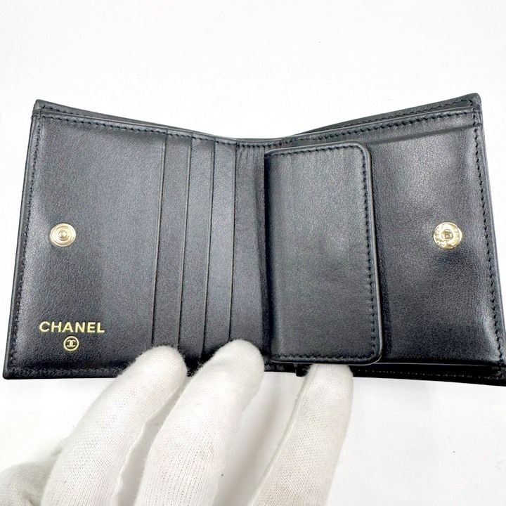 Chanel Small Flap Wallet Caviar Leather Black — view 6