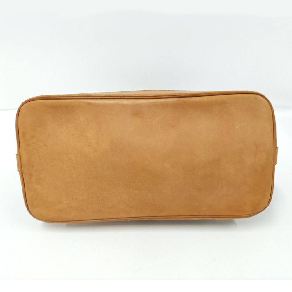 Louis Vuitton Alma Handbag Monogram — view 4