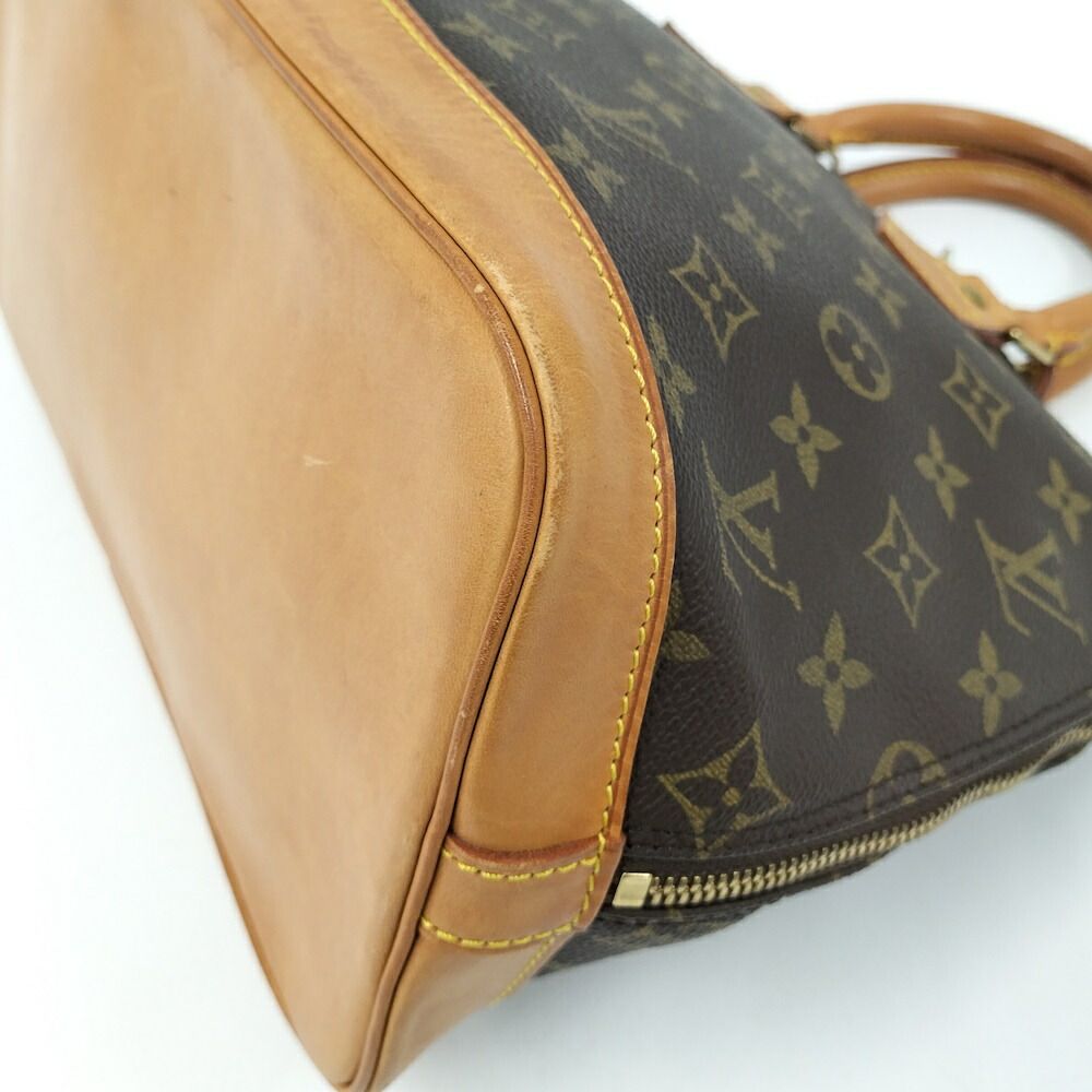 Louis Vuitton Alma Handbag Monogram — view 5