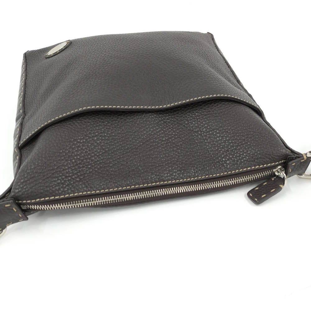 Fendi Selleria Shoulder Bag Leather Brown — view 7