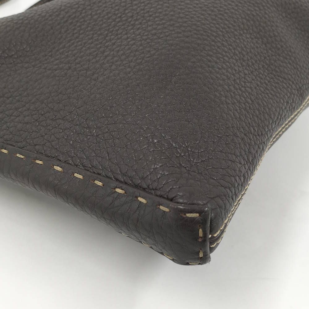 Fendi Selleria Shoulder Bag Leather Brown — view 3