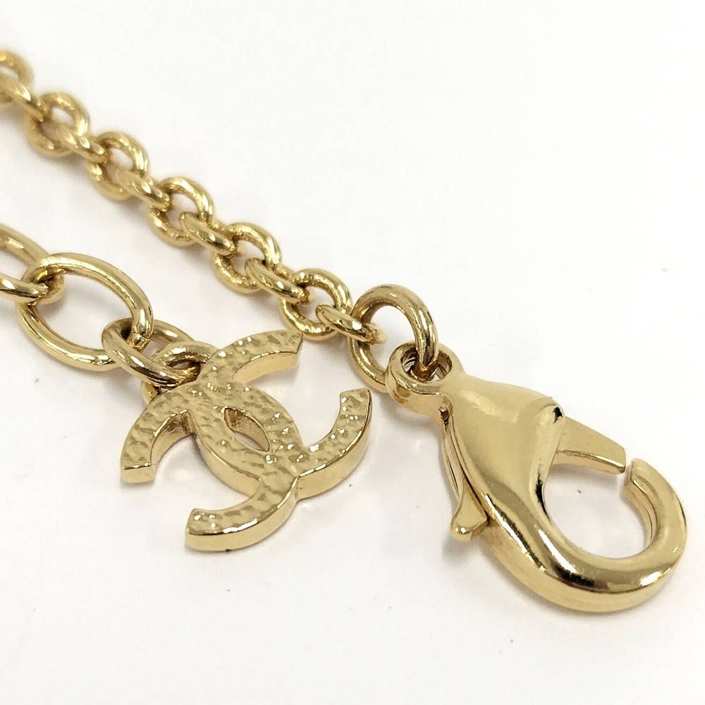 Chanel Necklace Heart CC Logo Plated Gold — view 8