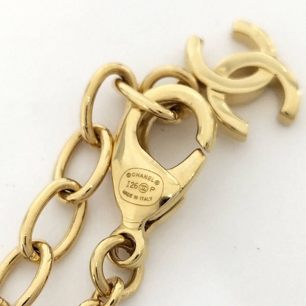 Chanel Necklace Heart CC Logo Plated Gold — view 9