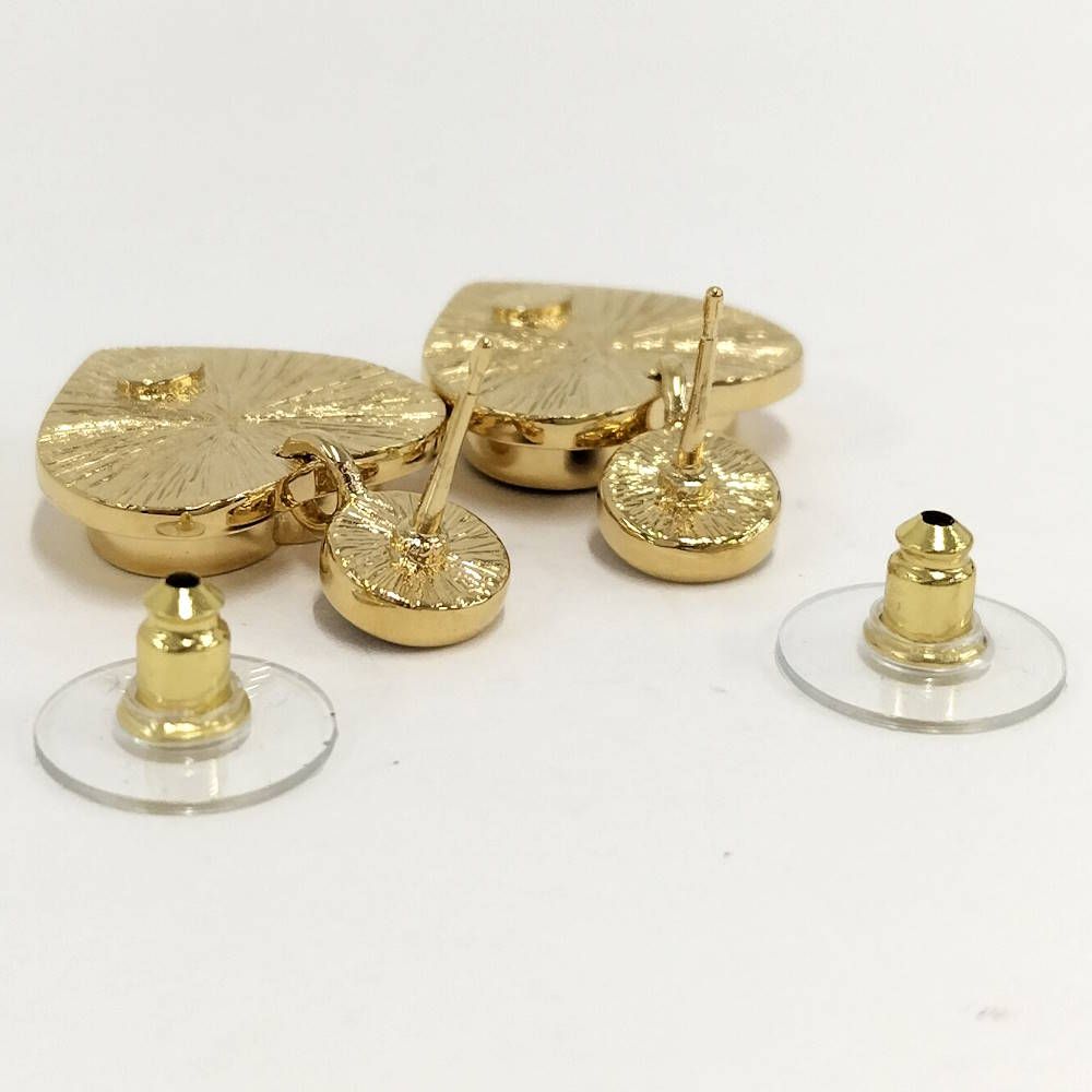 Chanel Earrings Heart CC Logo Plated Gold — view 7