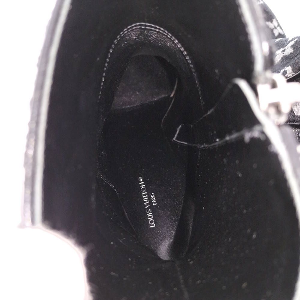 Louis Vuitton Short Boots Silhouette Line 39 Velour Black — view 7