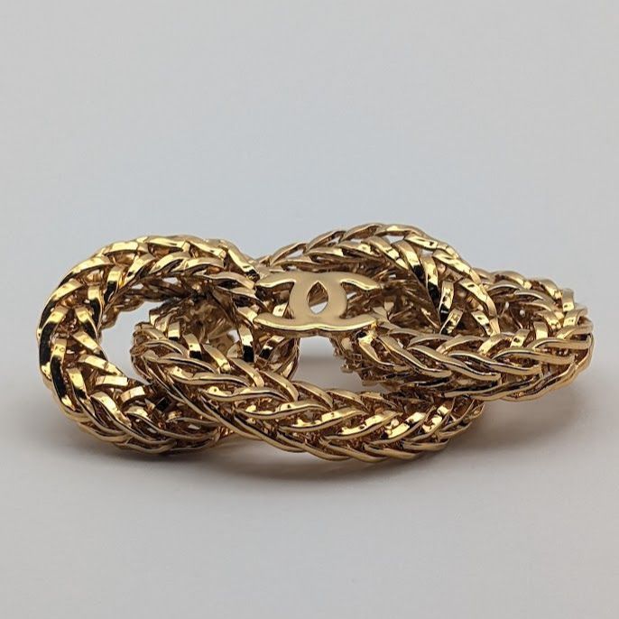 Chanel Brooch CC Logo Gold Ring 3 Rows Vintage — view 5