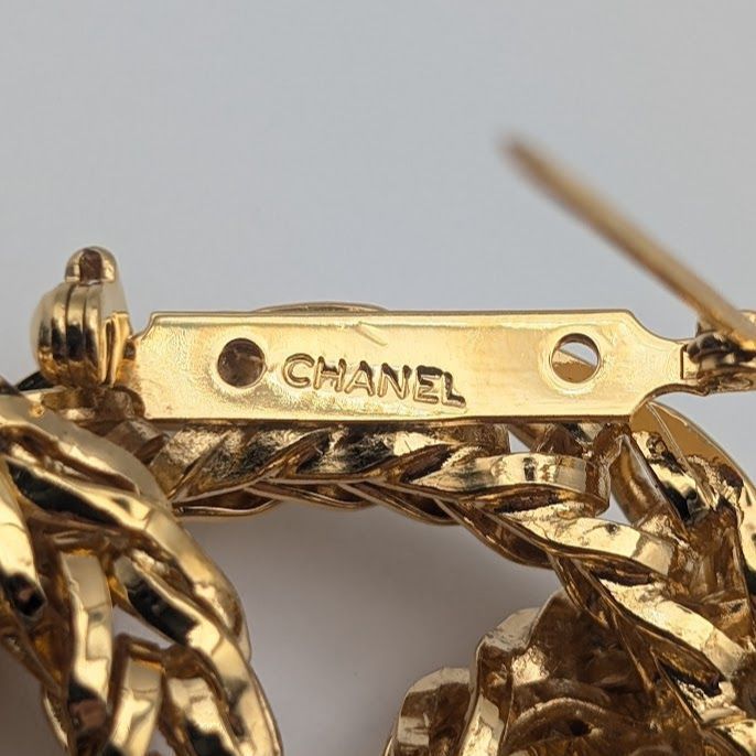 Chanel Brooch CC Logo Gold Ring 3 Rows Vintage — view 8
