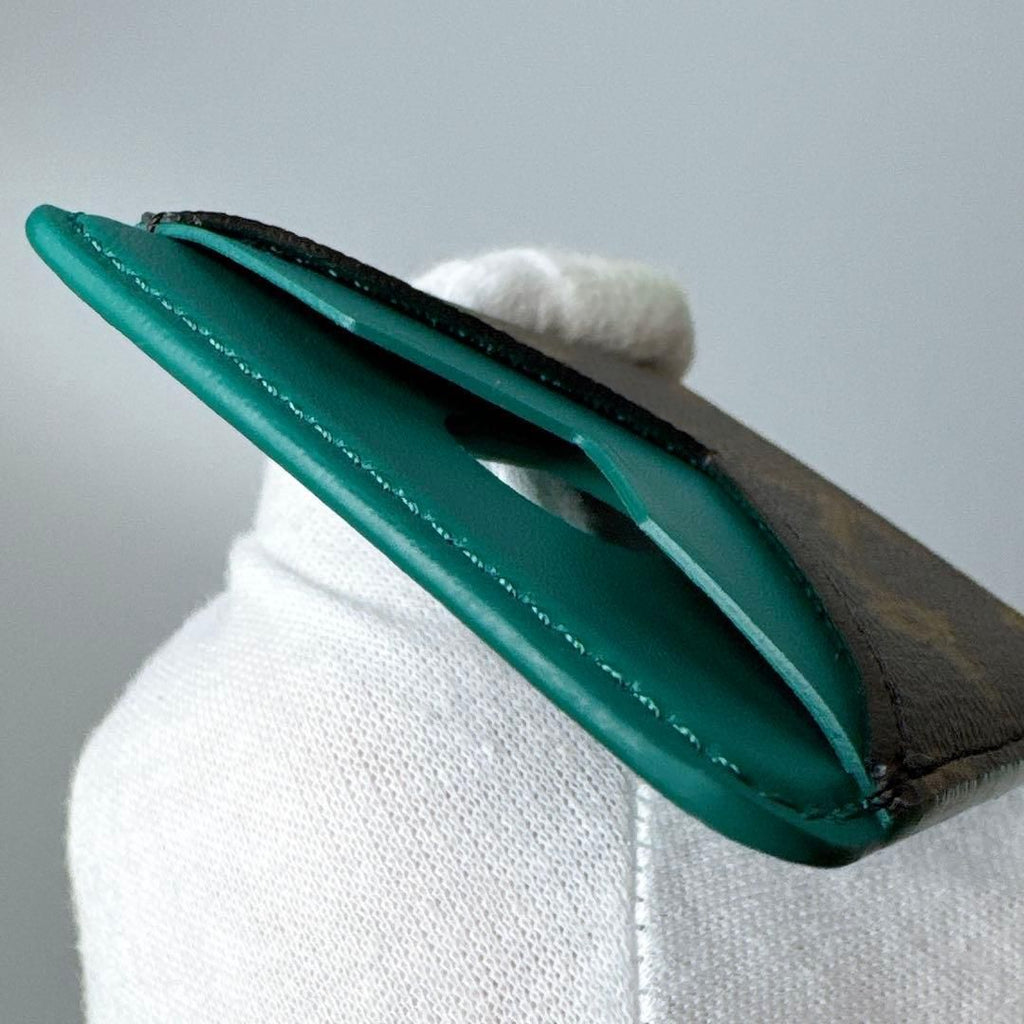 Louis Vuitton Card Holder Magnet Monogram Macassar — view 3