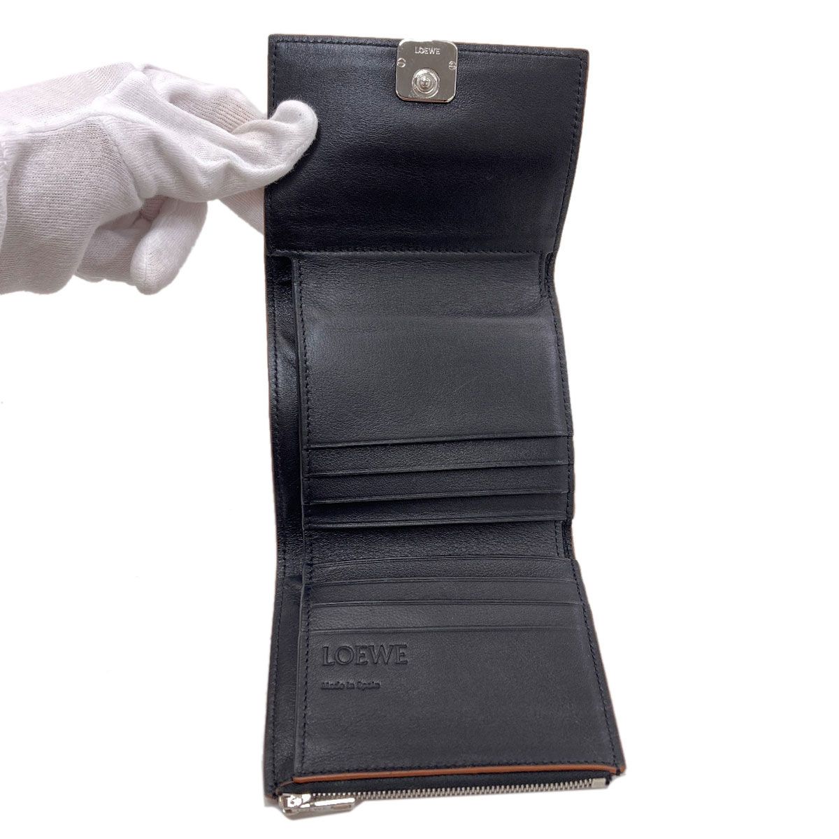 Loewe Anagram Trifold Wallet Bifold Leather — view 4