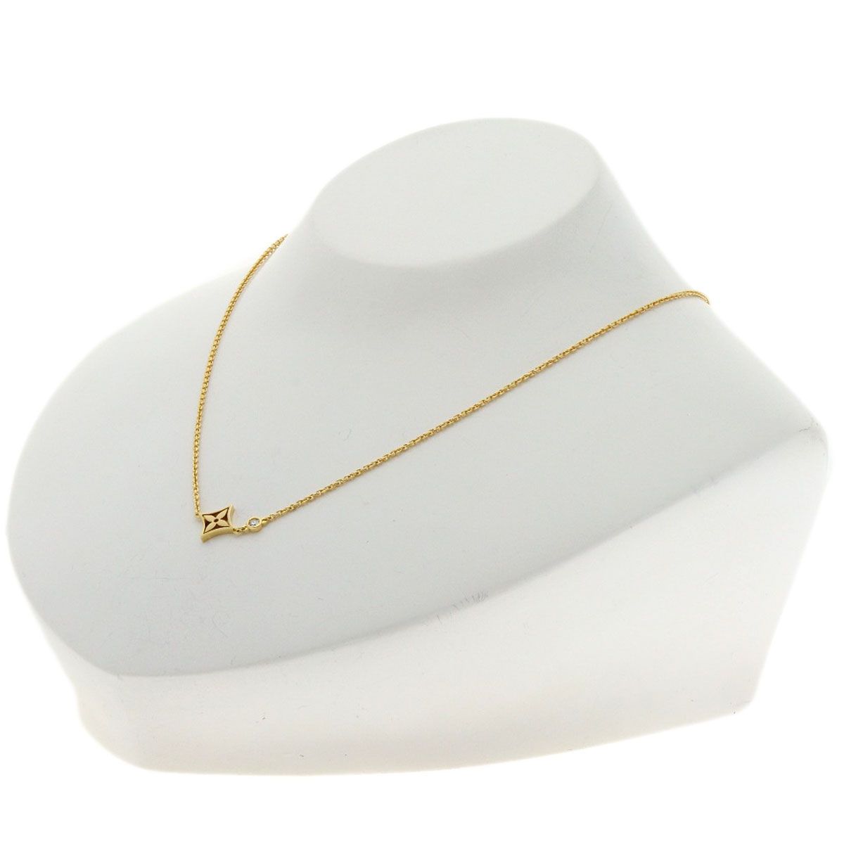 Louis Vuitton Pendant Monogram Idylle Diamond Necklace 18k Yellow Gold — view 4