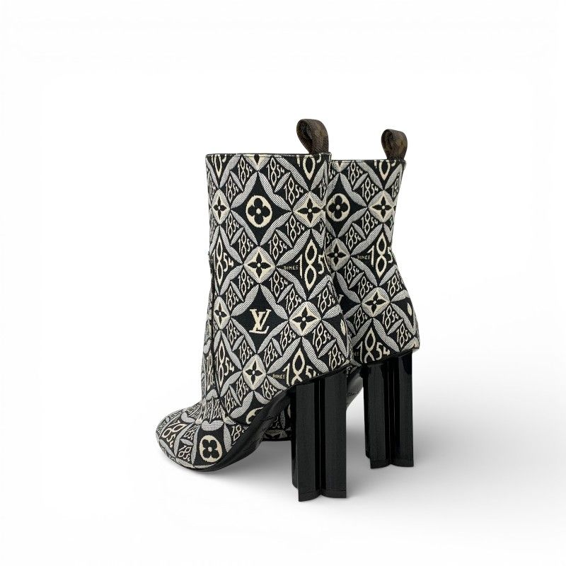 Louis Vuitton Silhouette Line Monogram Boots Short Shoes Fabric Black White — view 4
