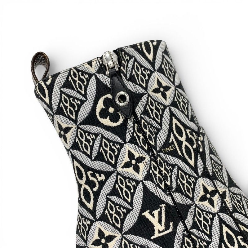 Louis Vuitton Silhouette Line Monogram Boots Short Shoes Fabric Black White — view 9