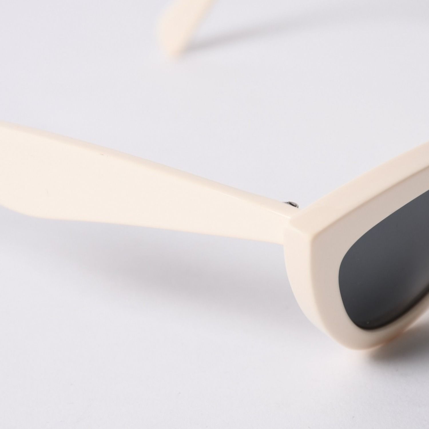 Celine Sunglasses Cream Color Cat Eye Eyewear — view 7