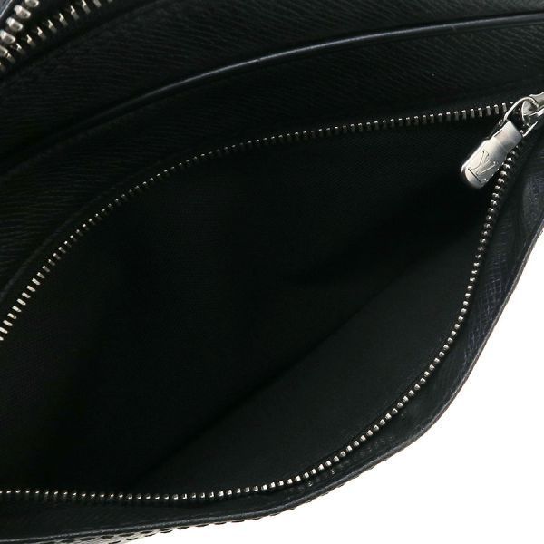 Louis Vuitton Taiga Clutch — view 2