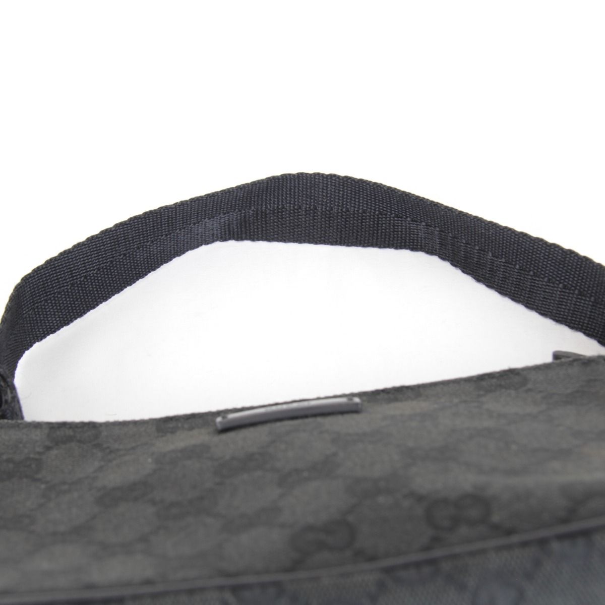 Gucci Pouch Mini Handbag GG Canvas Black High Simple — view 9