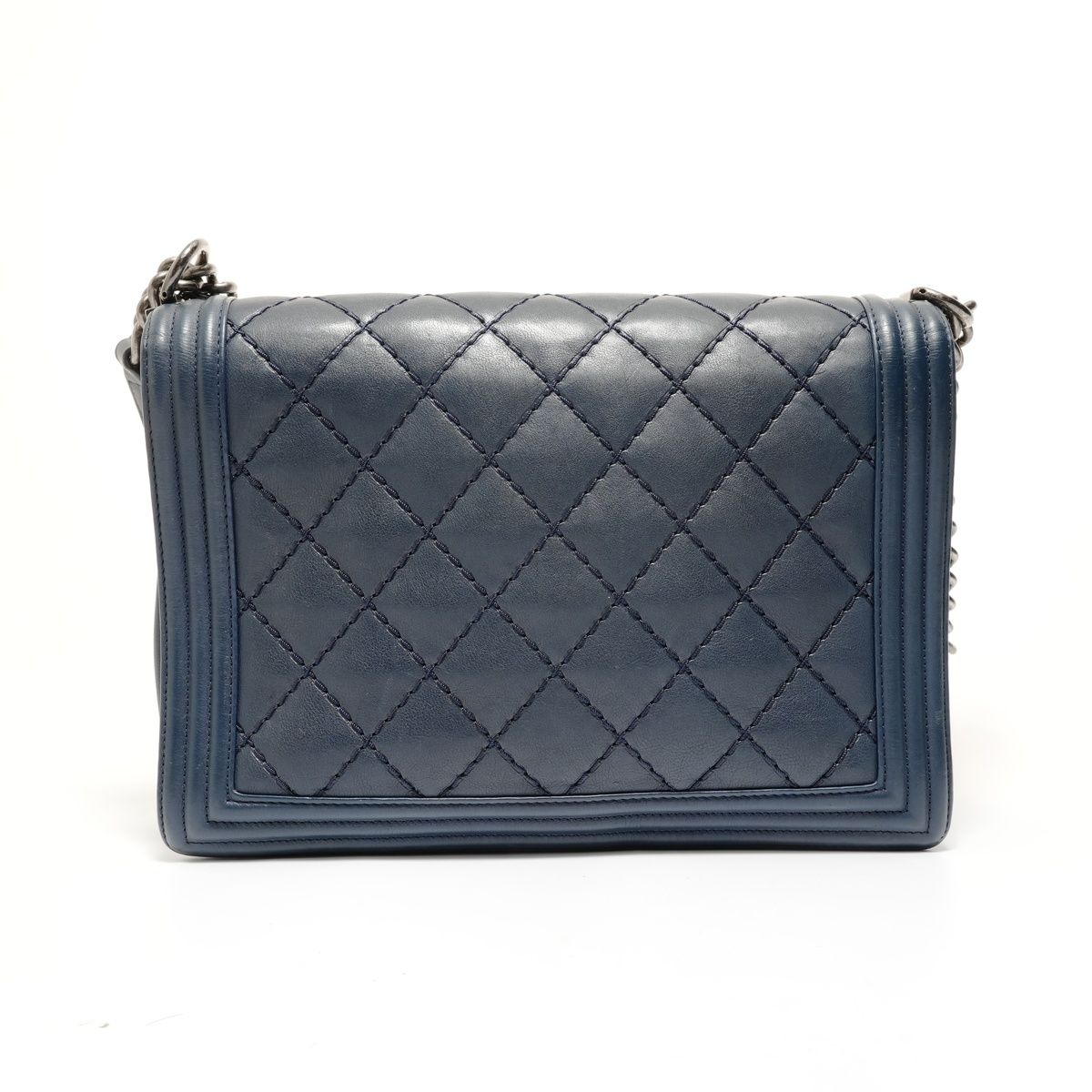 Chanel Shoulder Bag No 19 — view 2