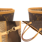 Louis Vuitton Neverfull MM Pouch Monogram Tote — view 7