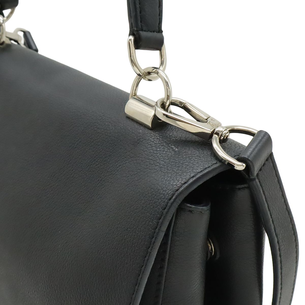 Louis Vuitton Lockme Cartable 2-Way Shoulder Bag Soft Calf Leather Noir Black — view 4