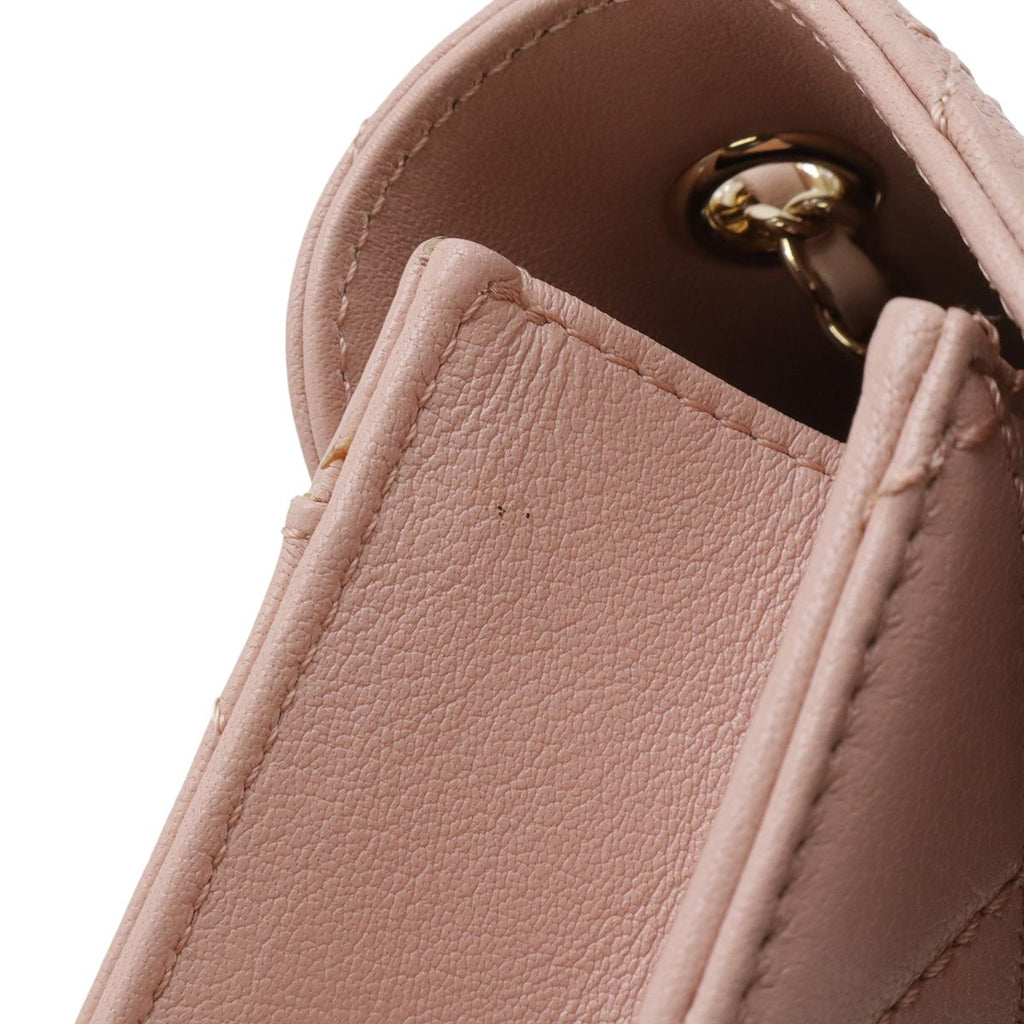 Chanel Beauty Lock Quilted CC Logo Flap Chain Shoulder Bag Leather Pink Gold — view 4