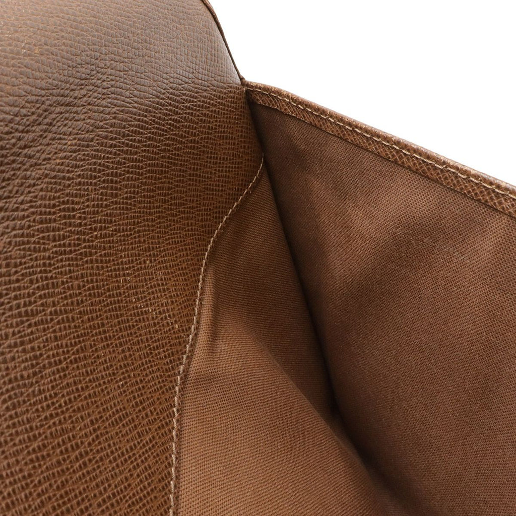 Louis Vuitton Taiga Andrey Shoulder Bag Crossbody Leather Grizzly Brown — view 9