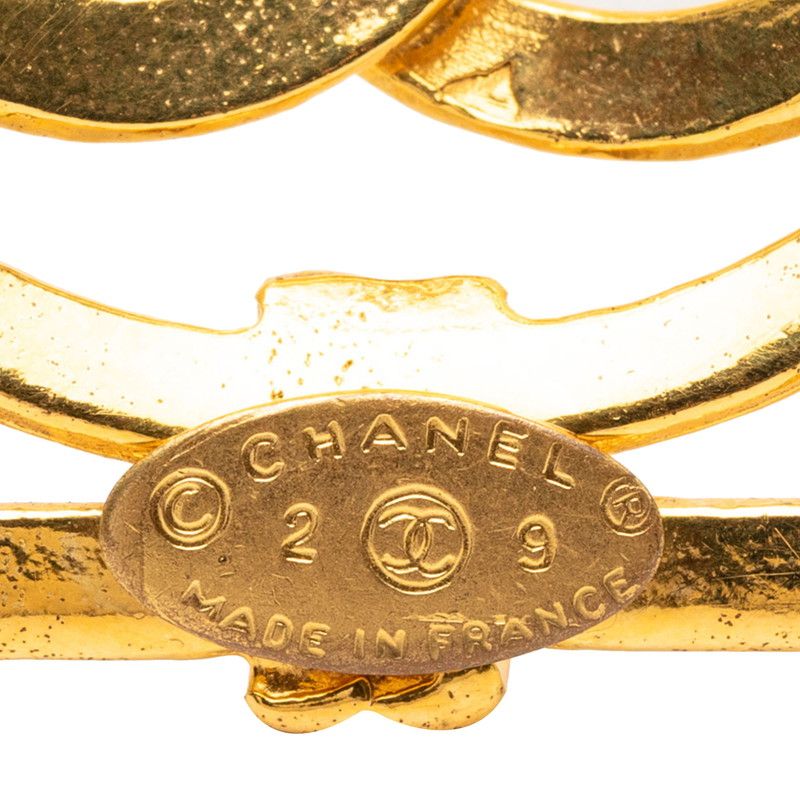 Chanel Vintage CC Logo Square Brooch Gold Plated — view 3