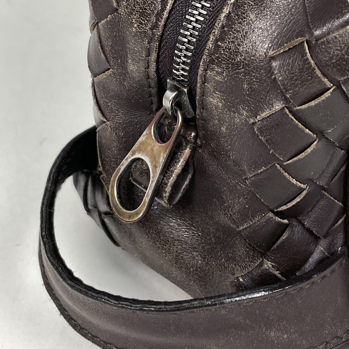 Bottega Veneta Intrecciato Second Bag Handbag Leather Brown — view 4