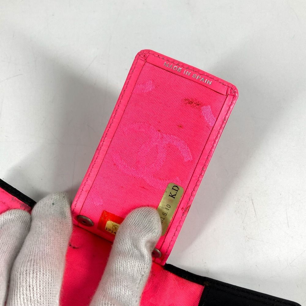 Chanel Key Case CC Logo Leather Black Key Holder — view 5
