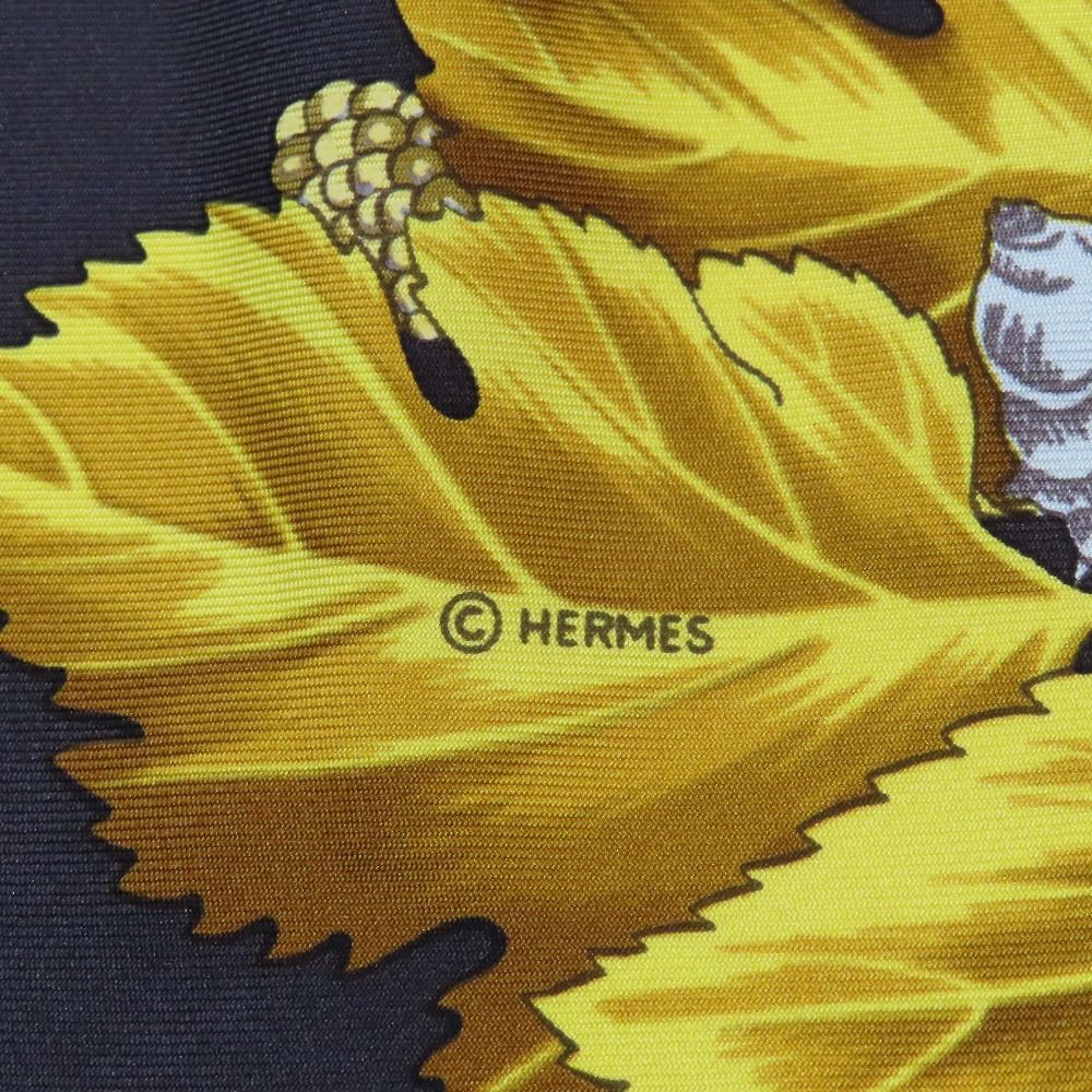 Hermes L'arbre de Soie Silk Tree Mulberry and Silkworm 100% Carre 90 Scarf — view 5