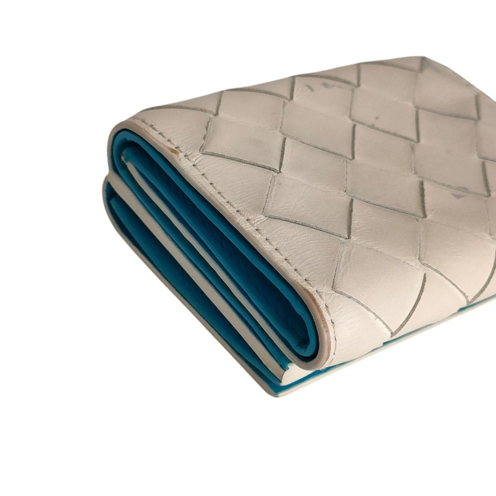Bottega Veneta Intrecciato Tiny Trifold Wallet Compact White Blue — view 4