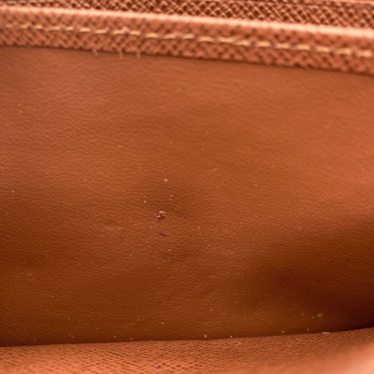 Louis Vuitton Portefeuille Sarah Wallet Monogram Canvas — view 9