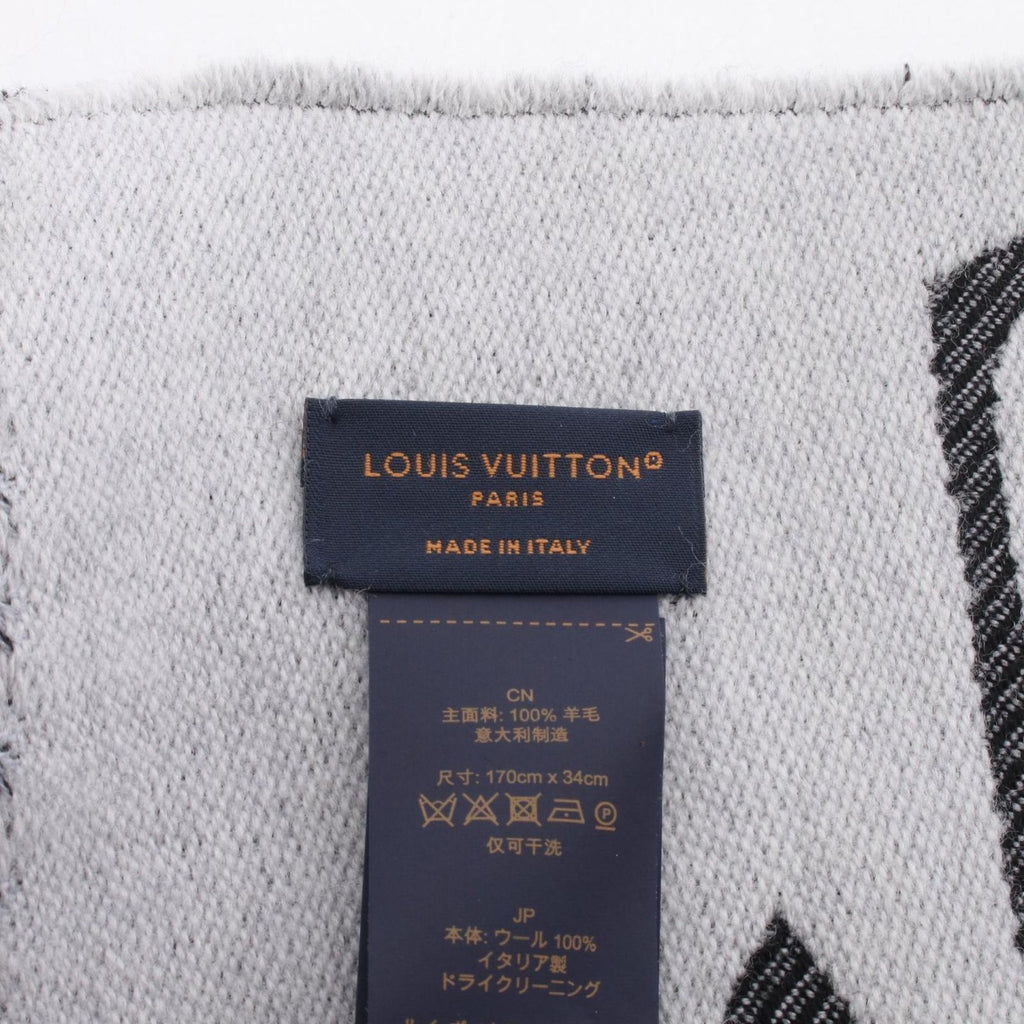 Louis Vuitton Scarf LV Essential Noir Black Wool — view 2