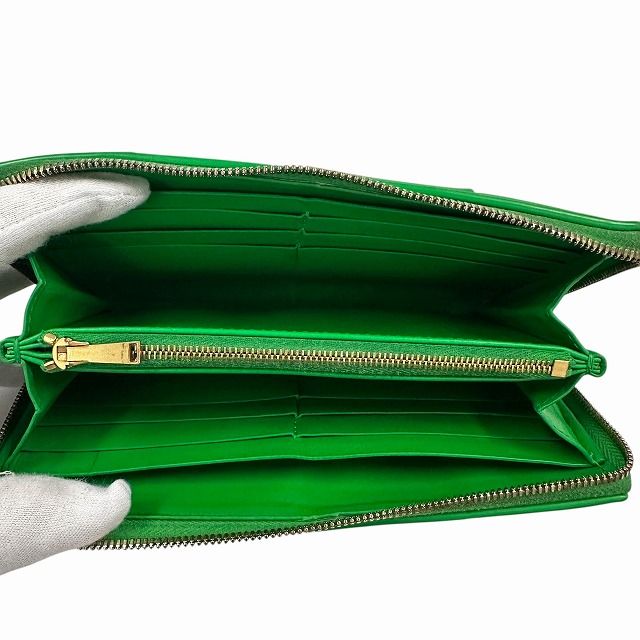 Bottega Veneta Maxi Intrecciato Cassette Zip Around Leather Wallet Green — view 4