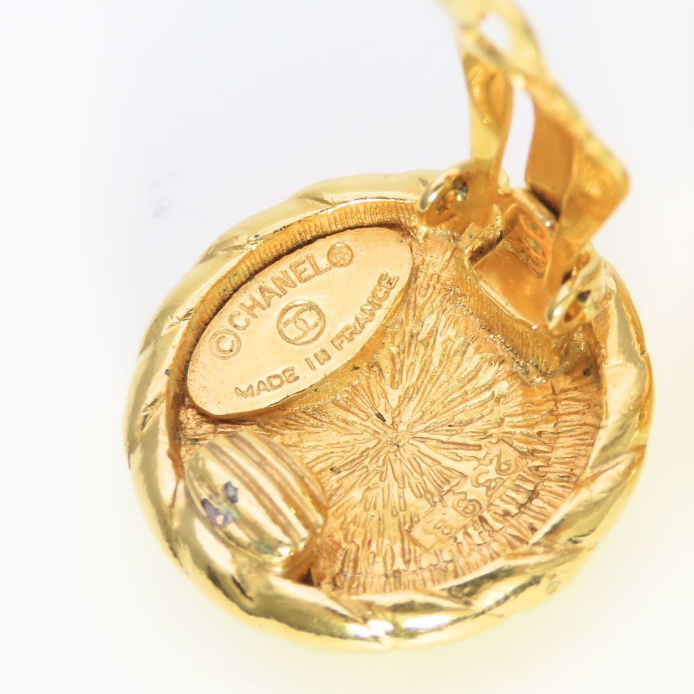 Chanel Earrings CC Logo Metal Gold Plated — view 6