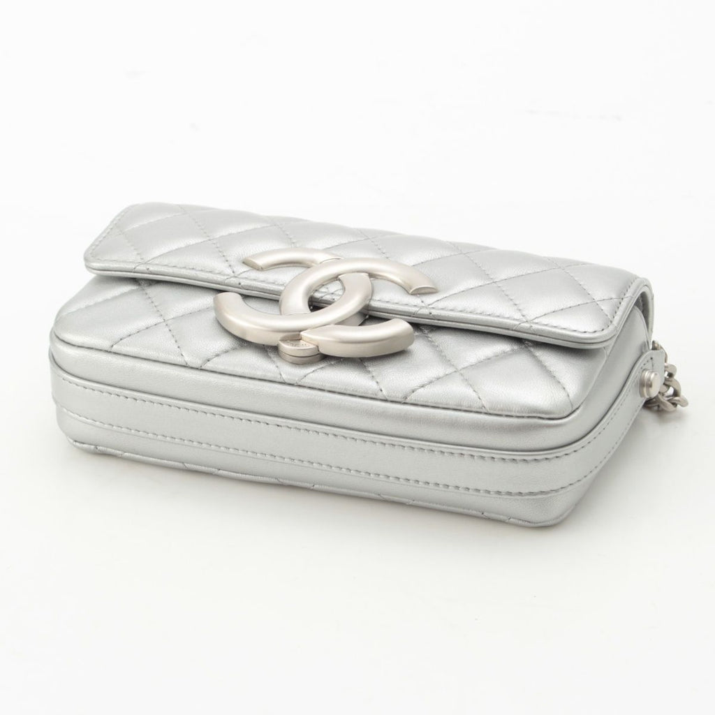Chanel Leather Quilted Big CC Logo Chain Shoulder Bag Silver — view 5