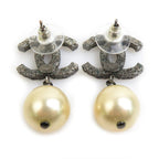 Chanel Earrings CC Logo — view 4