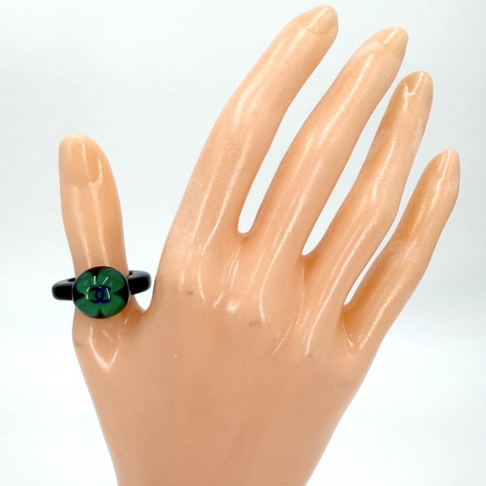 Chanel Ring Clover CC Logo Black Green — view 2