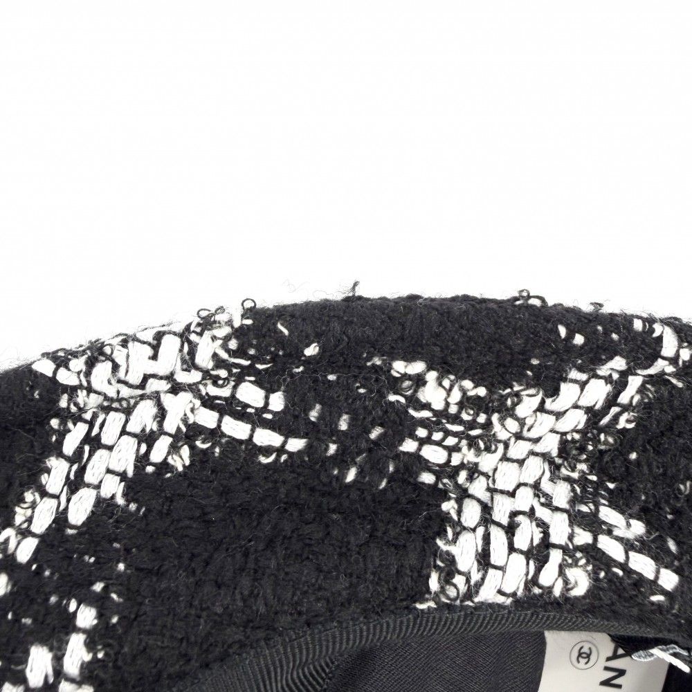 Chanel Hat Tweed Bucket Hat CC Logo M Black White — view 7