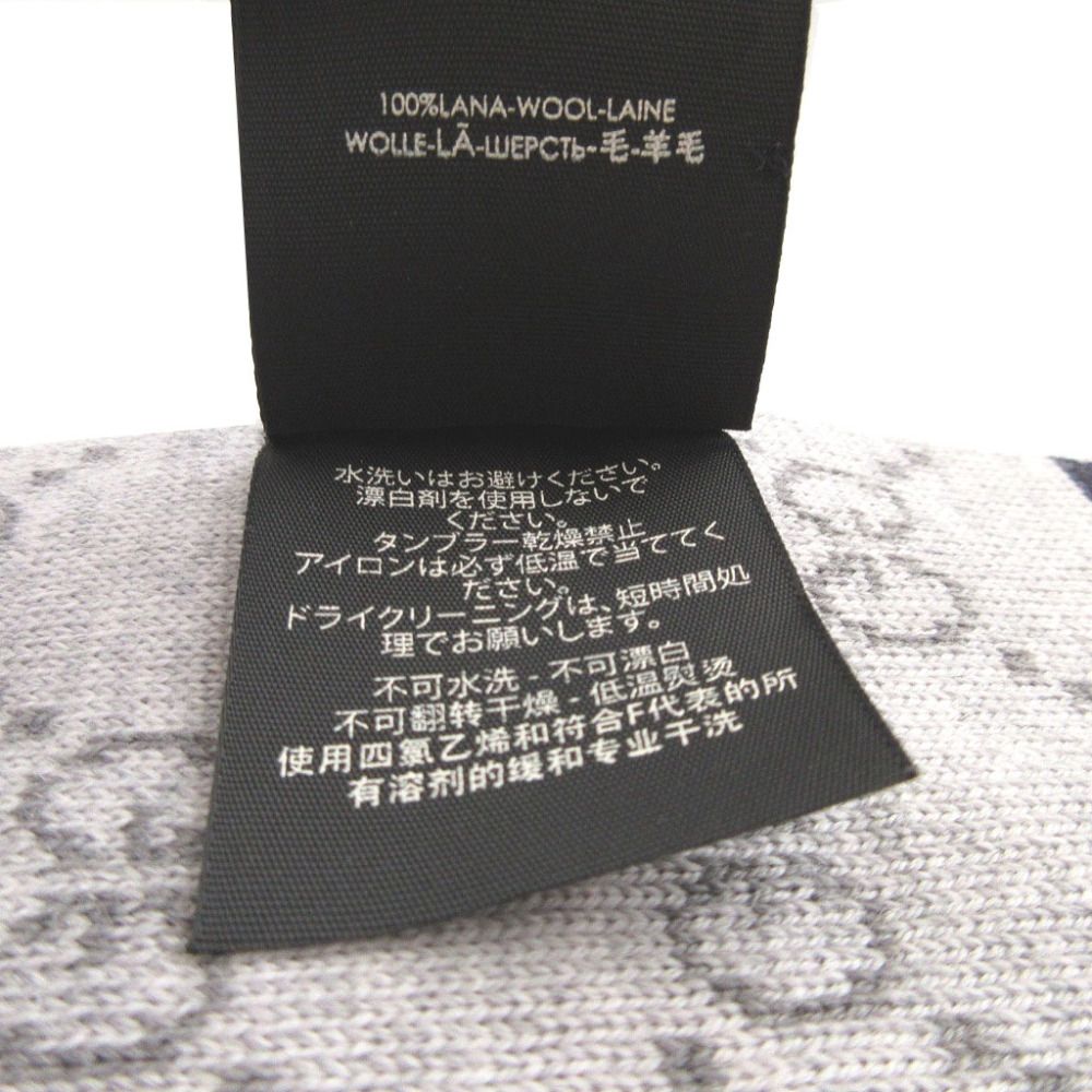 Gucci GG Pattern Sherry Wool Gray Scarf — view 3